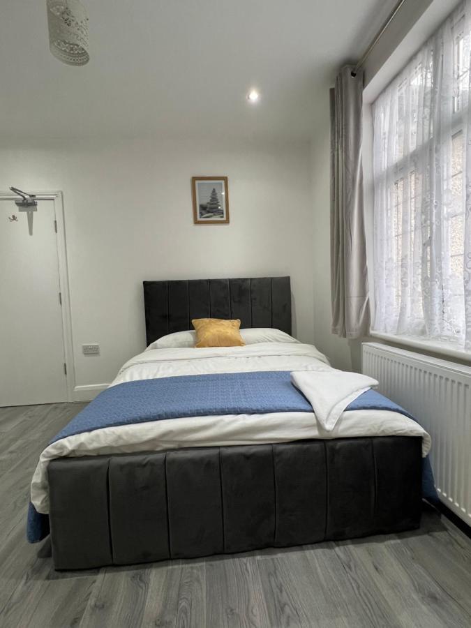 Starlet Property Wanstead Exteriör bild