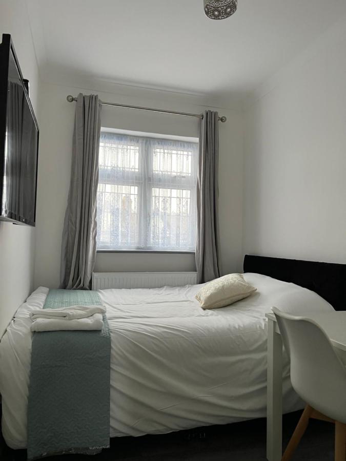 Starlet Property Wanstead Exteriör bild