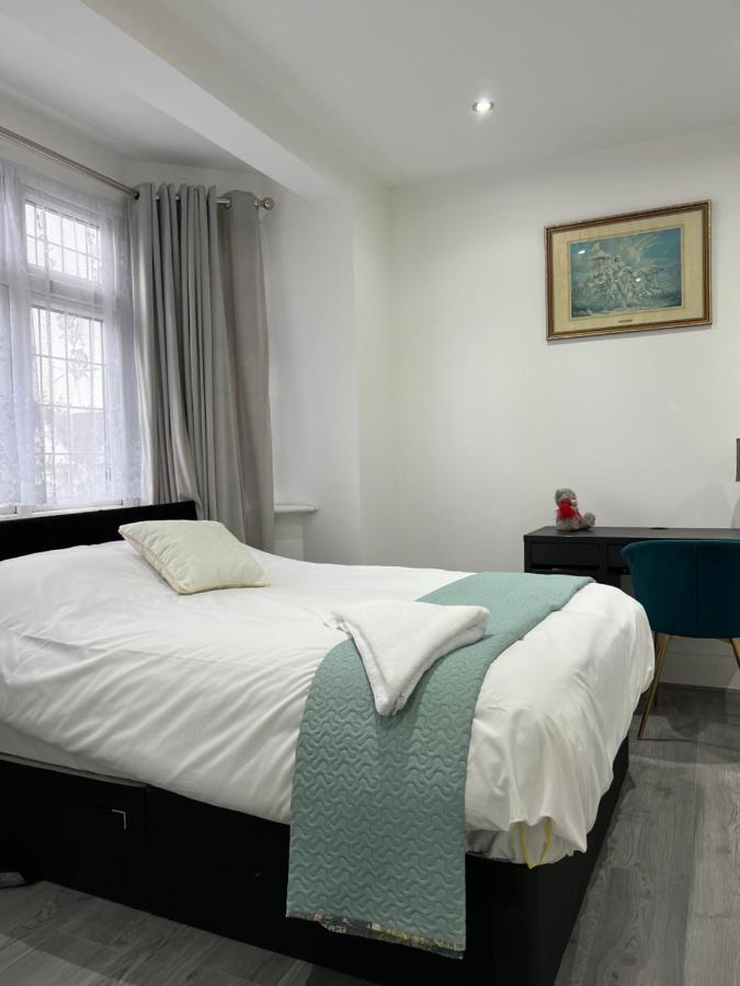 Starlet Property Wanstead Exteriör bild