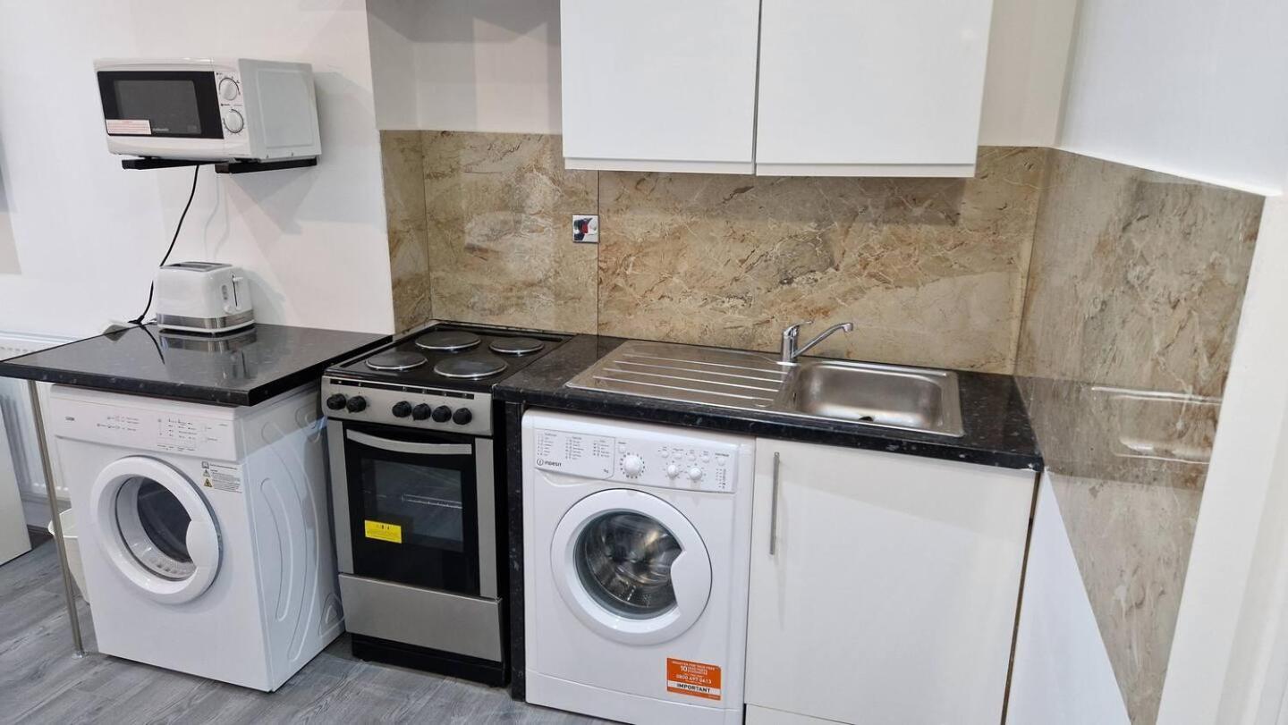 Starlet Property Wanstead Exteriör bild