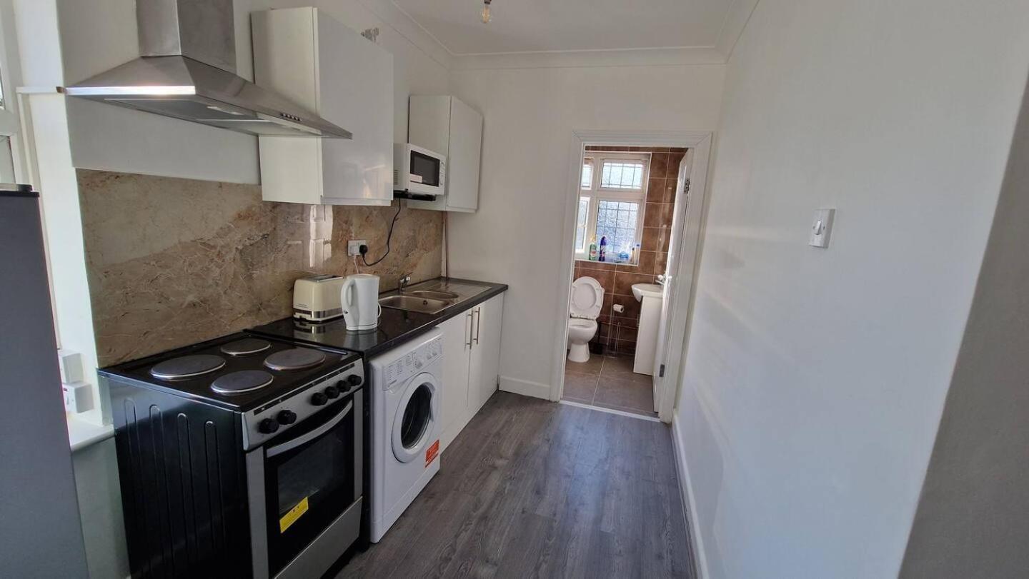 Starlet Property Wanstead Exteriör bild